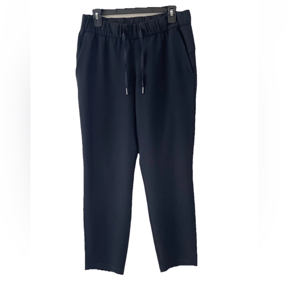 Lululemon On The Fly 7/8 Pull On Pants  Womens Sz 8 Black Travel Drawstring